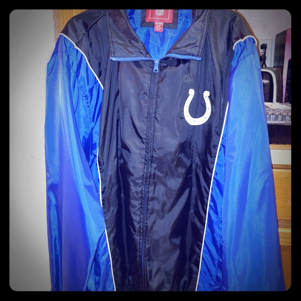 NWT! COLTS WINDBREAKER